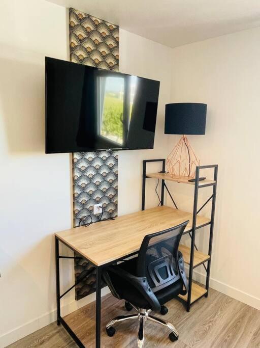 Studio 4 Cosy Et Tout Equipe A La Gare De Lorient Esterno foto